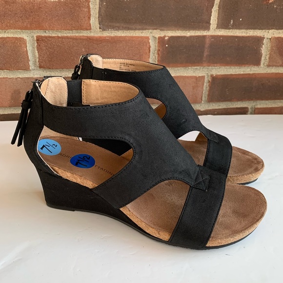 adrienne vittadini tricia wedge sandal